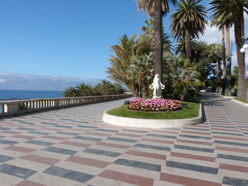 Gaudio 22 Apartment Sanremo Eksteriør bilde